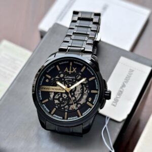 This Armani Exchange automatic timepiece is the perfect blend of modern design and timeless elegance. Crafted for those who appreciate the details