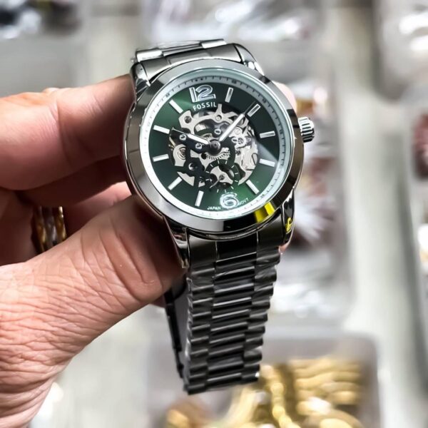 The Fossil’s Heritage Automatic Collection crafted with a self-winding movement that harnesses your motion, eliminating the use of battery.✅ - Image 2
