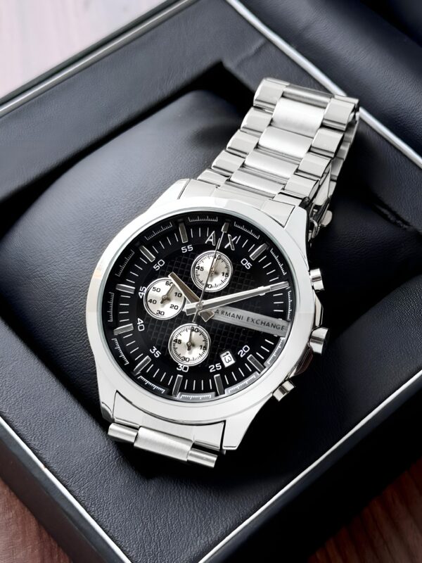 Enrich your outfit with a hint of sophistication and elegance. Armani Exchange Watches is a classic styles that blend elegance and function. ✅