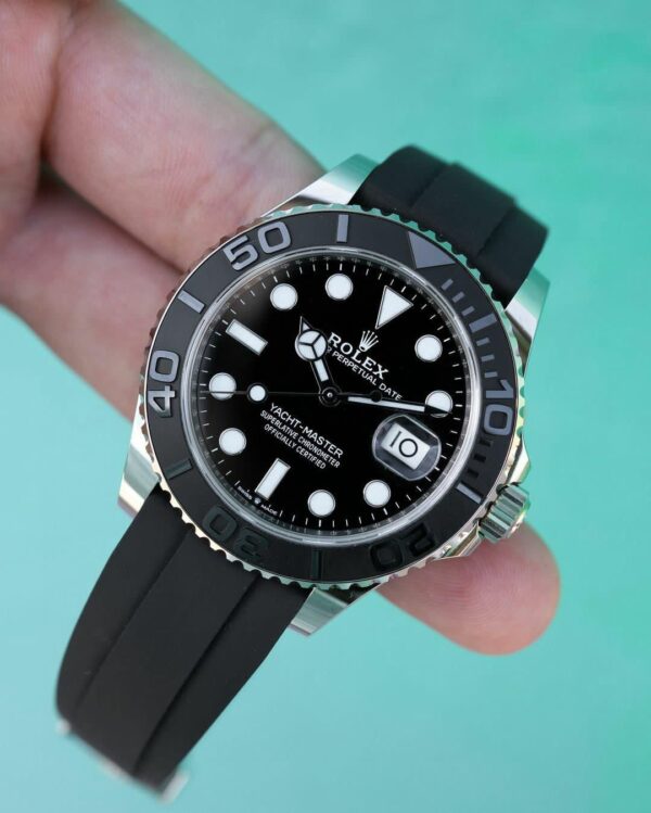 Classic style meets superp functional ;the iconic fluting found on many Rolex classic watches. Have a look on this timepiece.❣ - Image 4