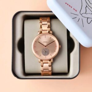 The Fossil Jacqueline Collection is a comfortable-to-wear women's watch that offers its owner precise timekeeping and exclusive looks.