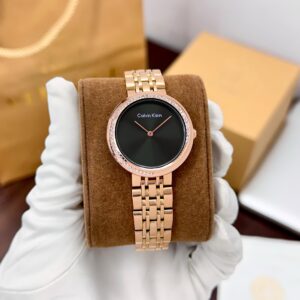 The Calvin Klein collection of watches and jewellery was created with the modern customer in mind, Featuring timeless & minimalist designs. ✅