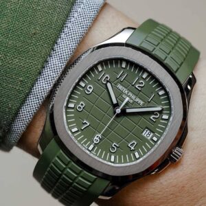 Since its creation,the iconic movement has made history;an intergral component of many of PATEK PHILIPPE’S most renowned timepieces in the current collection. ♨