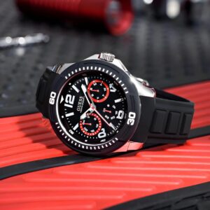 “A perfect blend of elegance and strength — this Guess stands out with its premium steel body, reflecting confidence and class in every tick.” ⌚